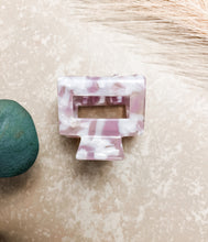 Load image into Gallery viewer, Pink Pearl - Cutie Clip 3 inches
