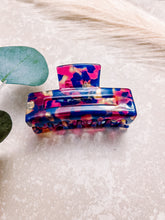 Load image into Gallery viewer, Party-small clip
