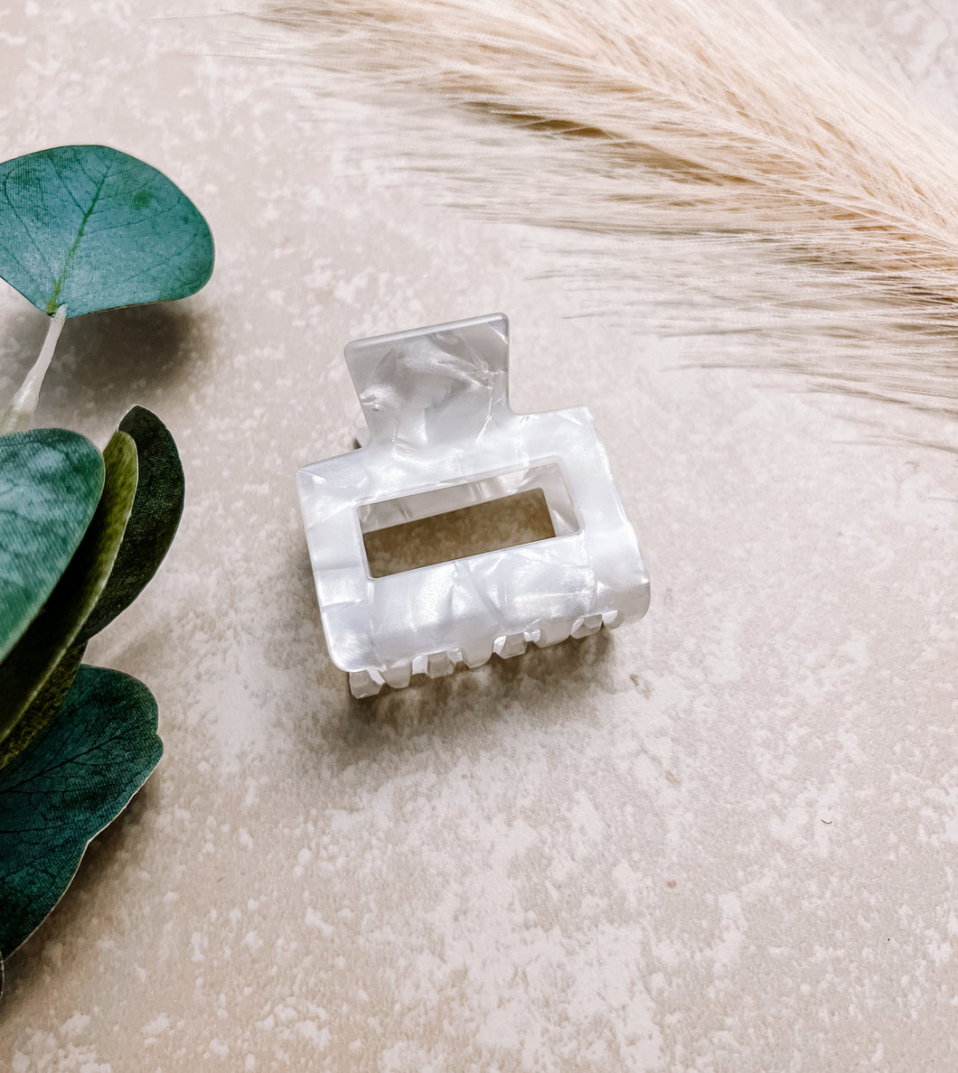 Pearl - Cutie Clip 3 inches