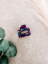 Load image into Gallery viewer, Party - Cutie Clip 3 inches
